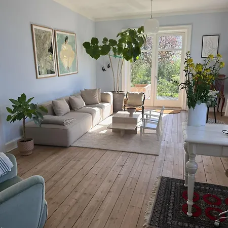 Bondegård Med Havudsigt