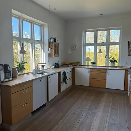 Villa Bondegård Med Havudsigt *