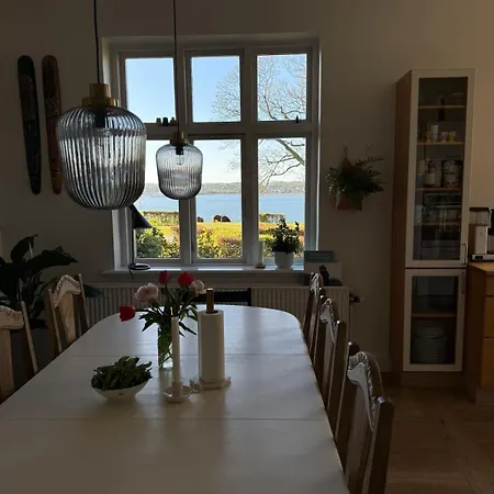Villa Bondegård Med Havudsigt *
